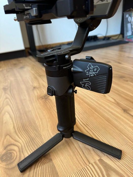 ZHIYUN Weebill 2 Stabilizer/Gimbal (Pro Package), Like New64585320420739121