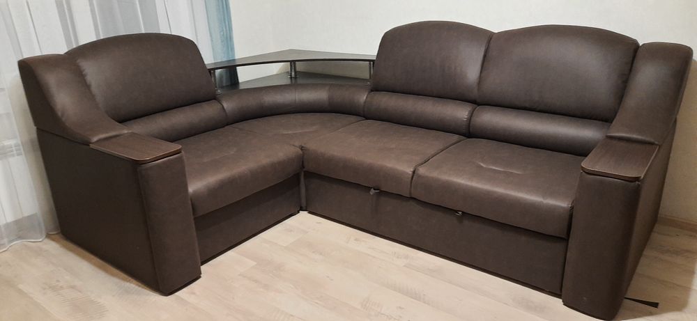 Перетяжка мебели на дому