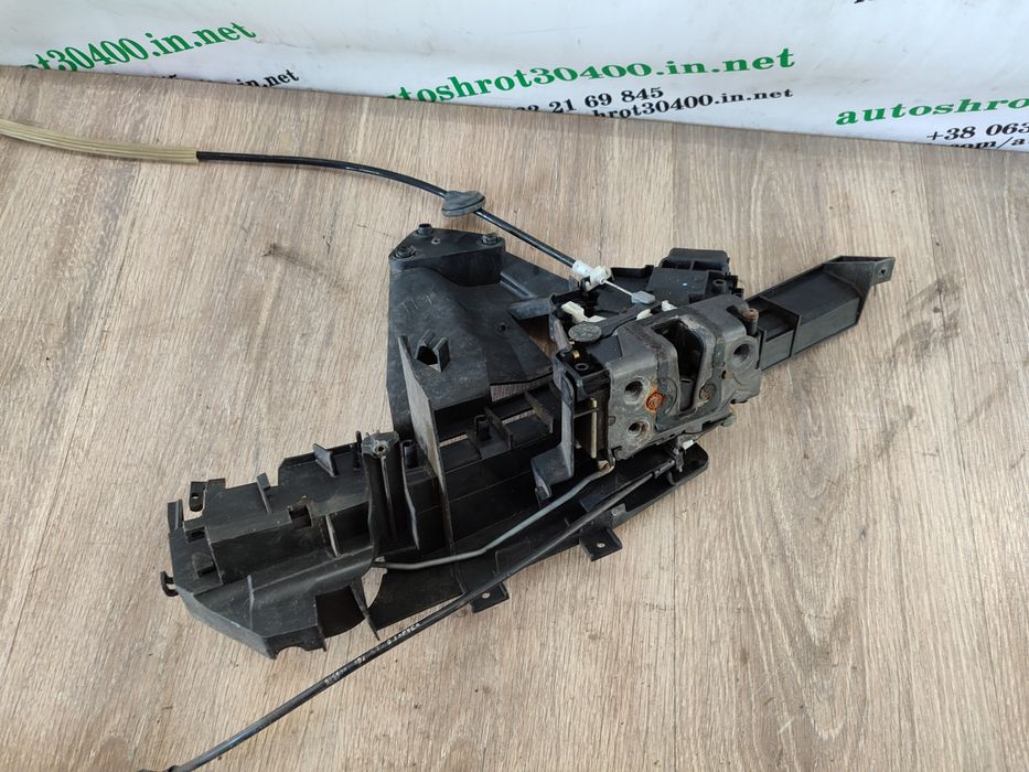 Замок Ford C-Max / Focus MK2 замок дверей