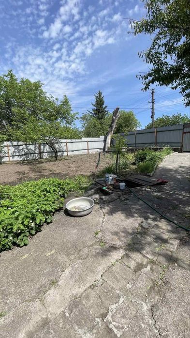 Продаж будинку + приватна земельна ділянка  район Черемушки