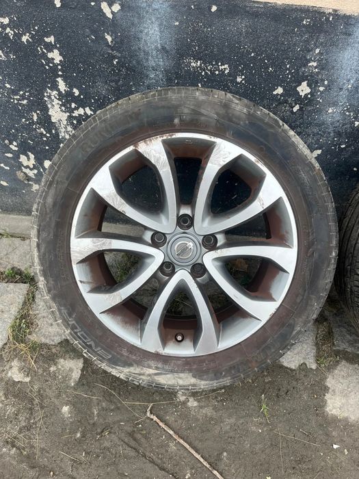 Jantes Nissan Juke 215/55R17