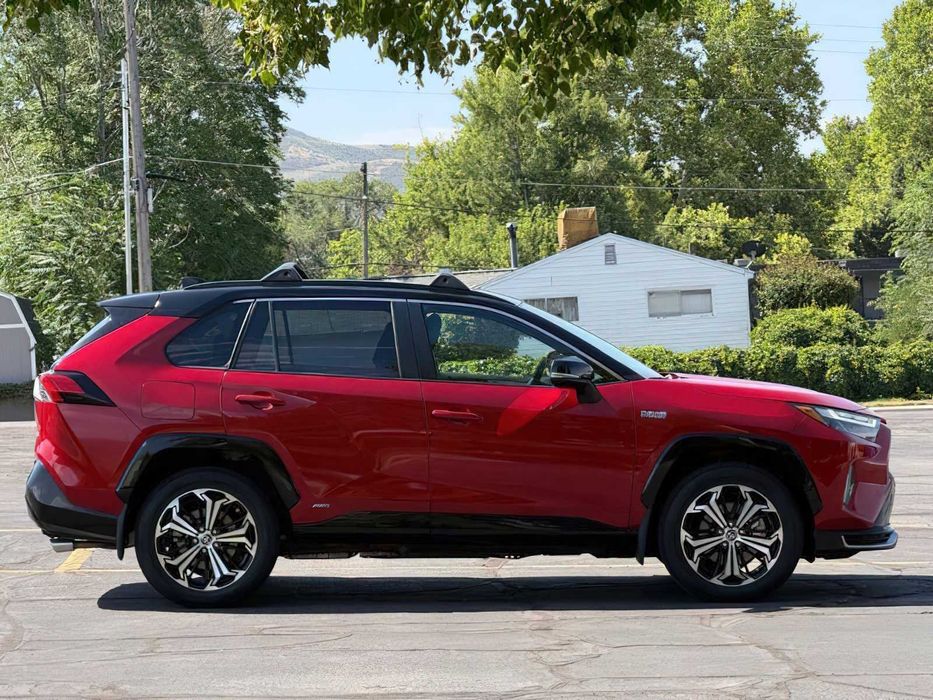 Toyota RAV4 Prime XSE      2023