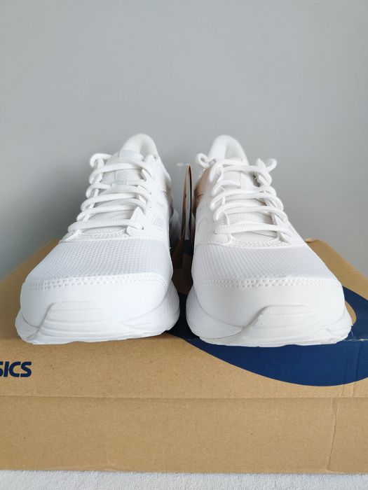 Asics Jolt 4 damskie sneakersy r. 38
JOLT 4 1012B421-100