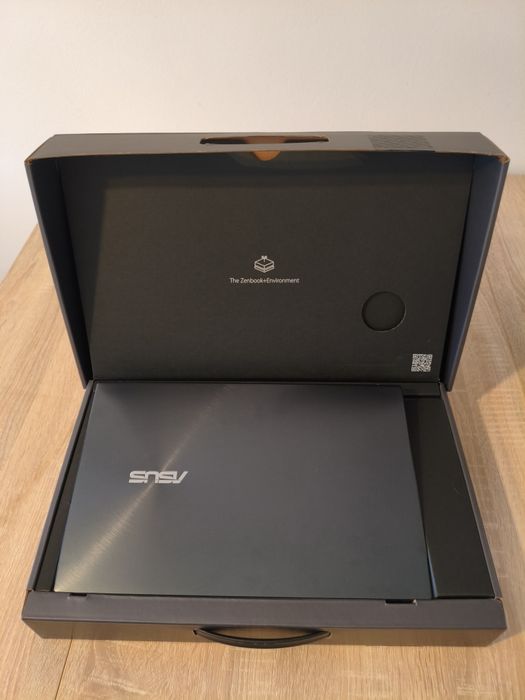 Asus Zenbook 14 UX425QA Como Novo
