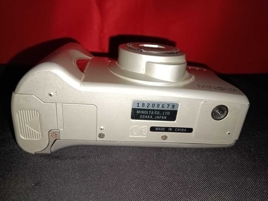 Camera Minolta Zoom 80 35 mm
