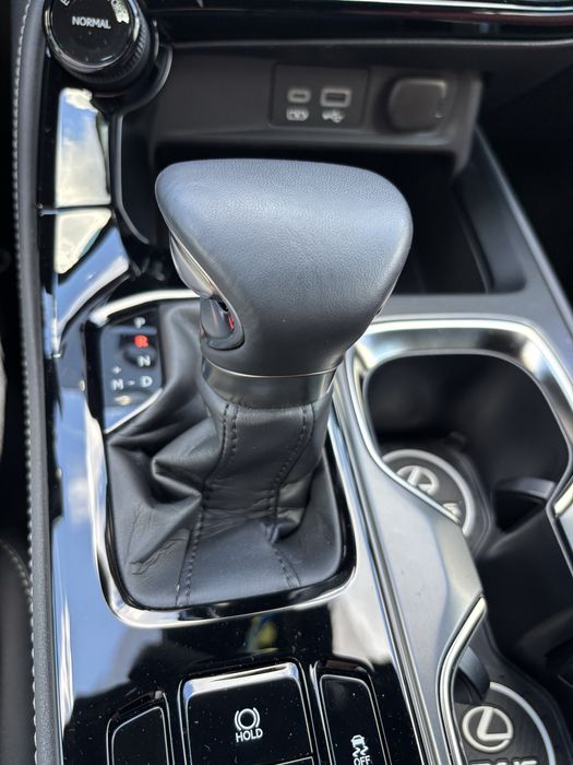 Lexus Nx 200  2022р