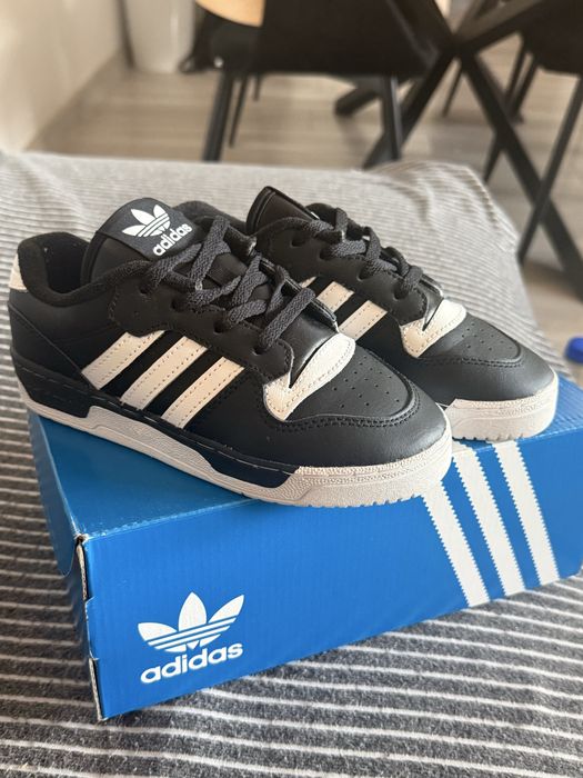 Buty sneakersy Adidas rivalry