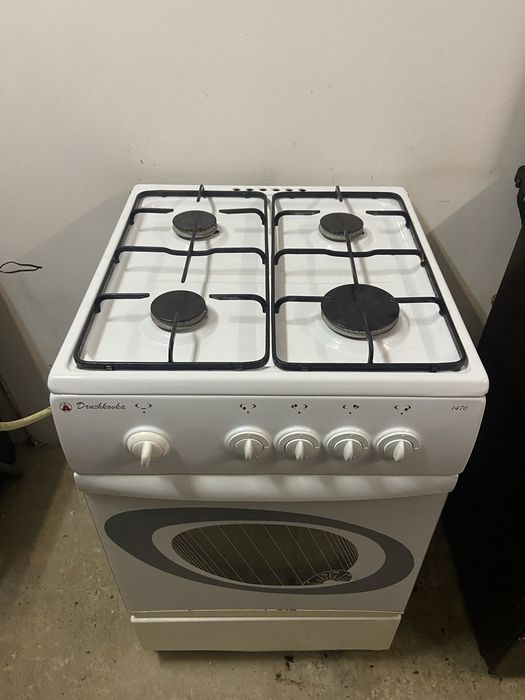 Продам газову плиту з газовой духовкой