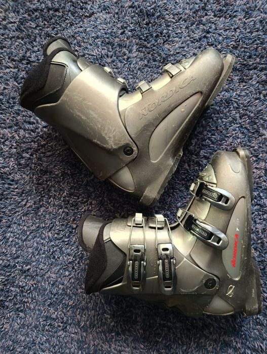 Buty narciarskie 270-275 nordica