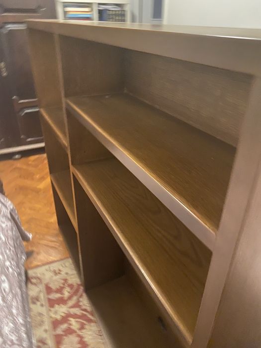 Estante para livros e TV