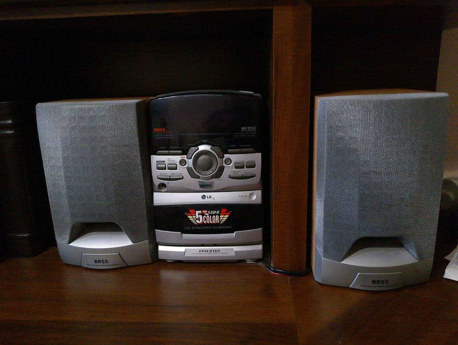 Продам музыкальный центр LG FFH-2165  бывший в работе.