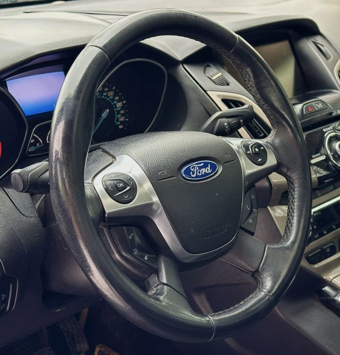 Ford Focus 3 Форд Фокус 2.0  БензиН автомат  МАКСИМАЛЬНА КОМПЛЕКТАЦІЯ
