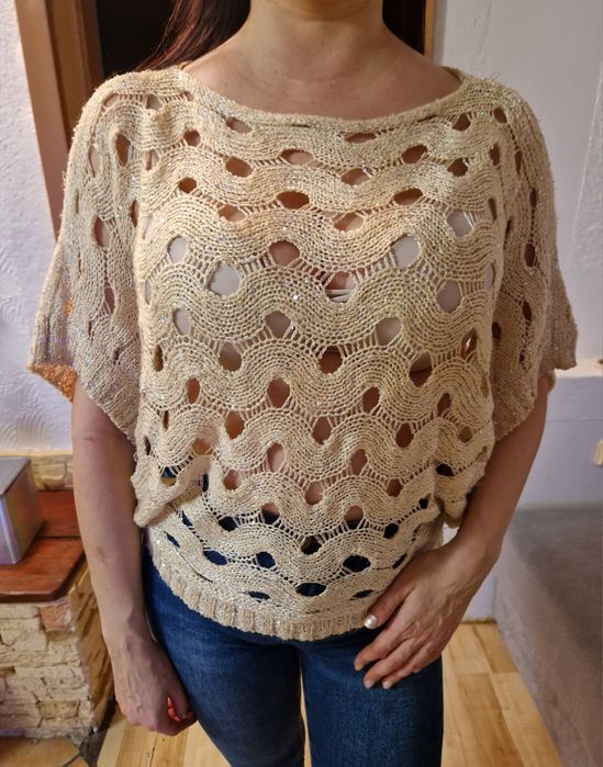 Sweter ażurowy typu nietoperz beżowy cekinowy one size