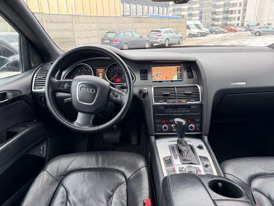 Audi Q7 3.0TDI 7 osobowa