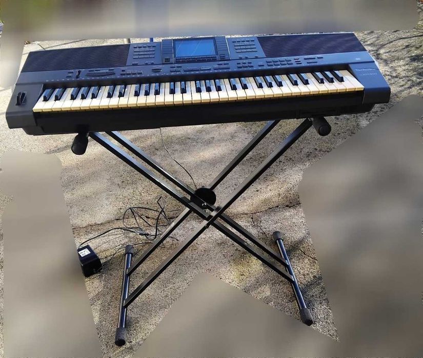 Órgão Technics com pouco uso