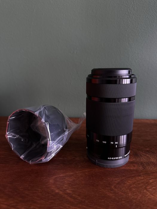 Objetiva Sony E 55-200mm F4.5-6.3 OSS