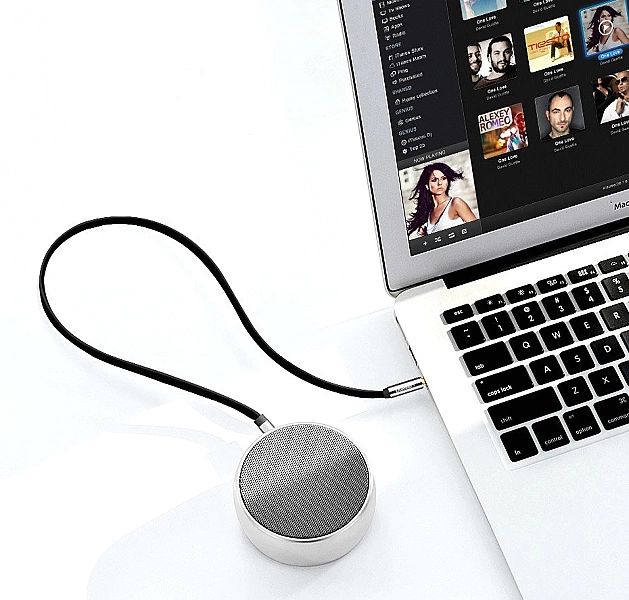 Ugreen płaski kabel przewód audio AUX 3,5 mm mini jack 1m srebrny (105