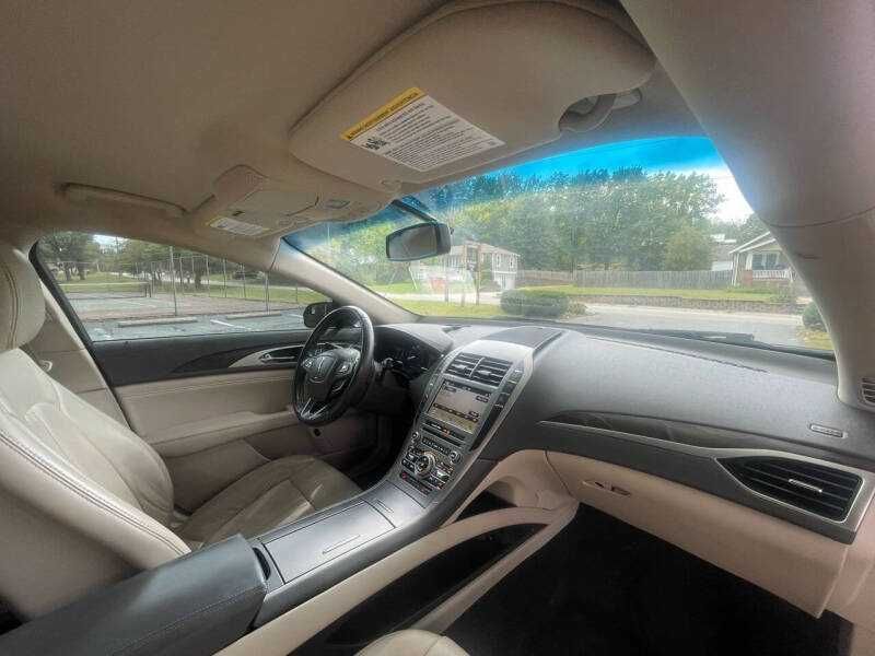 2017 Lincoln MKZ Hybrid