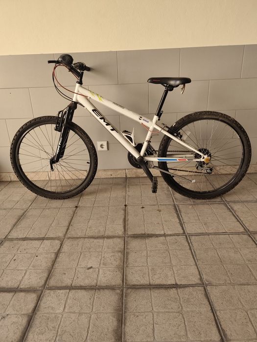 Bicicleta EMT roda 24