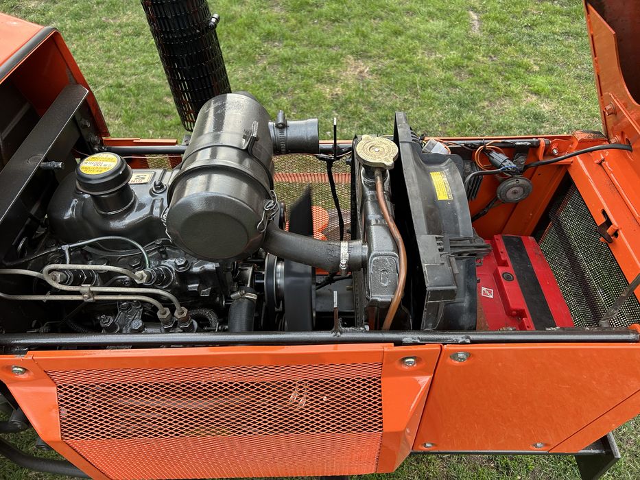 Мінітрактор японський