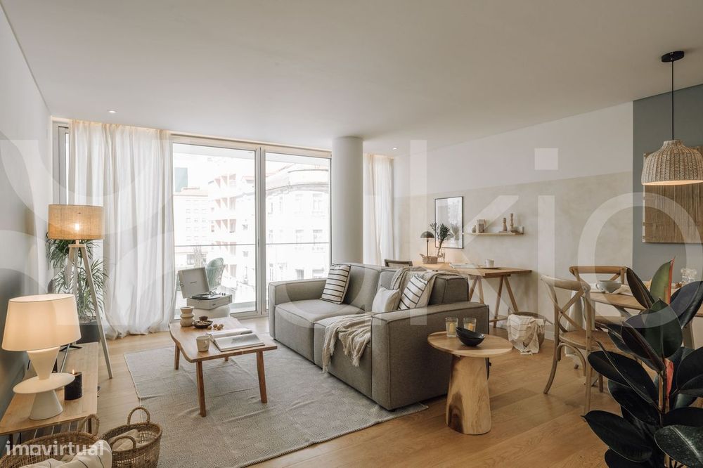 Apartamento T2 com em Alvalade