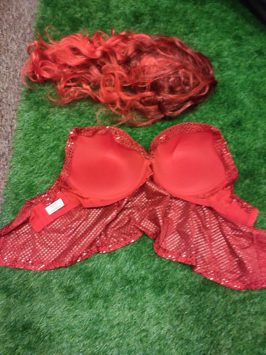 Cosplay Jessica Robbit z Looney Tunes