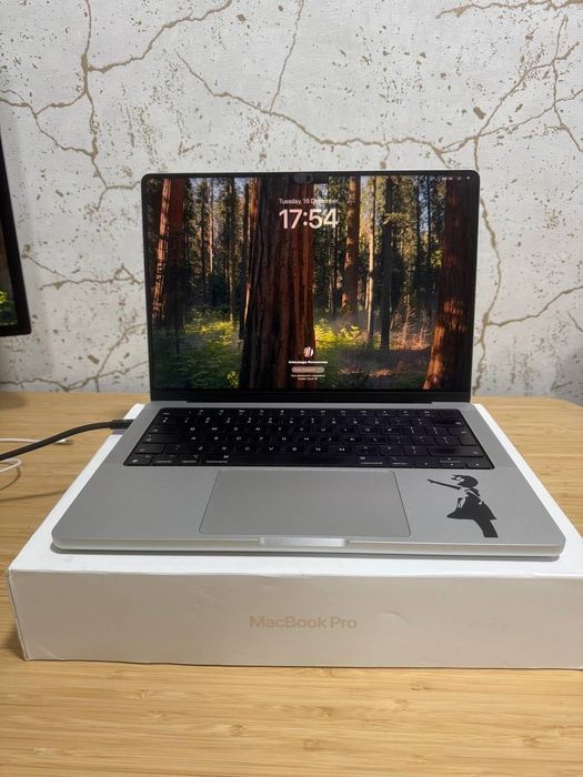 MacBook Pro 14” M1 Pro | 16GB RAM | 1TB SSD | Excelente estado