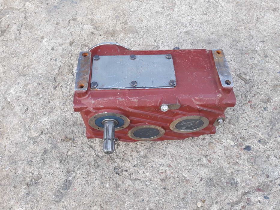 Przekładnia Comer Nowa  paszowóz dwu biegowa wóz paszowy BVL