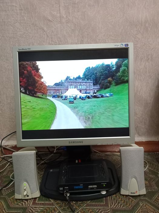 Монітор Самсунг з HDMI