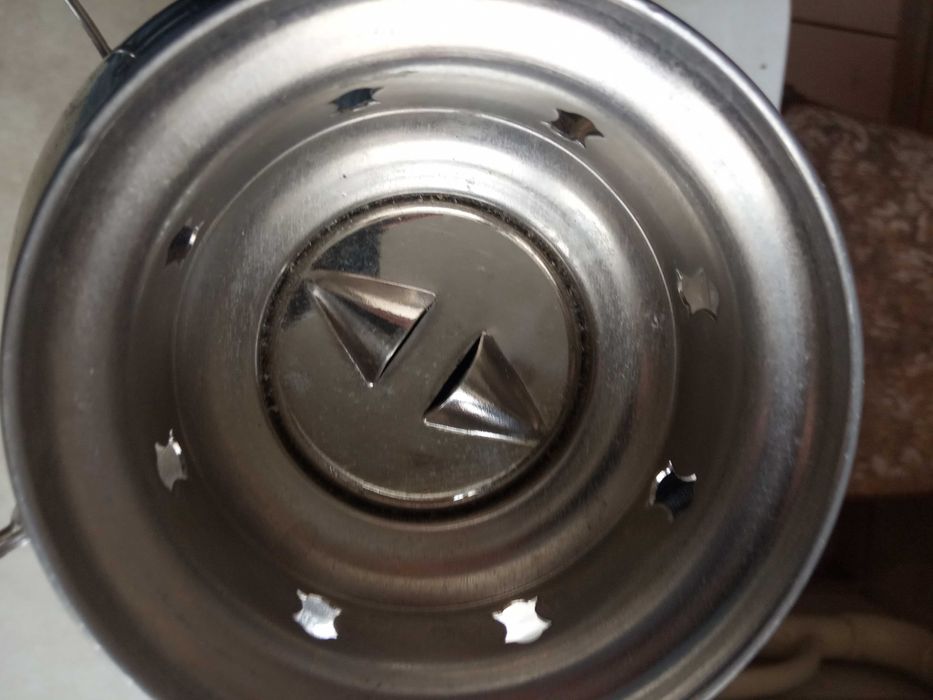 Самовар электрический 3 литра в хорошем состояниии