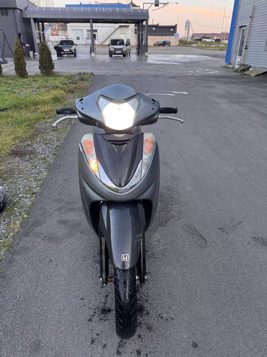 Продам Хонда sh-300