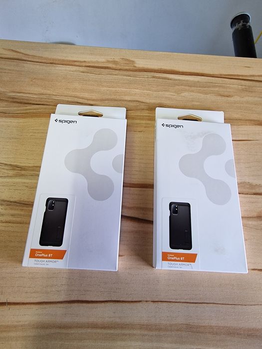 Capas one plus 8T