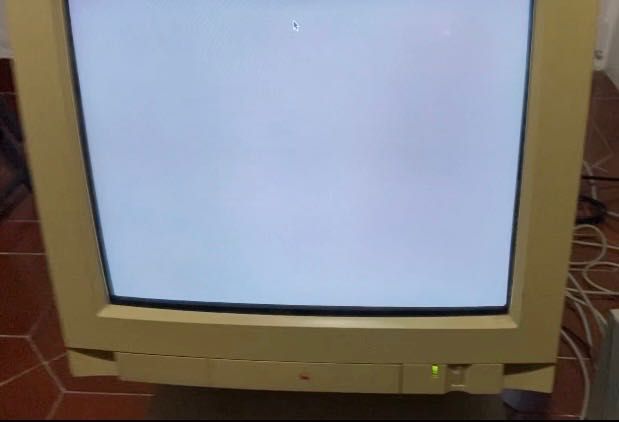 Monitor Apple multiple scan 1705