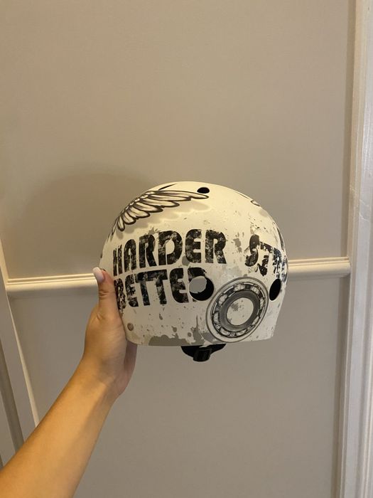 Kask Spokey dla rowerzystów, wrotkarzy i skaterów