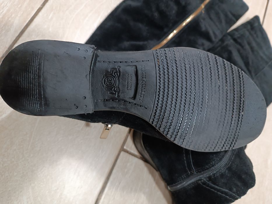 Ботфорди жіночі натуральний замш, 38