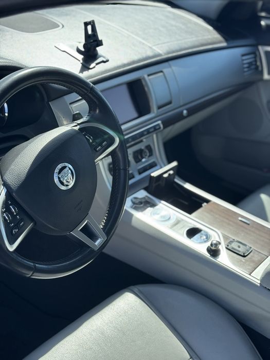 Jaguar XF 2.2 Ano 2013