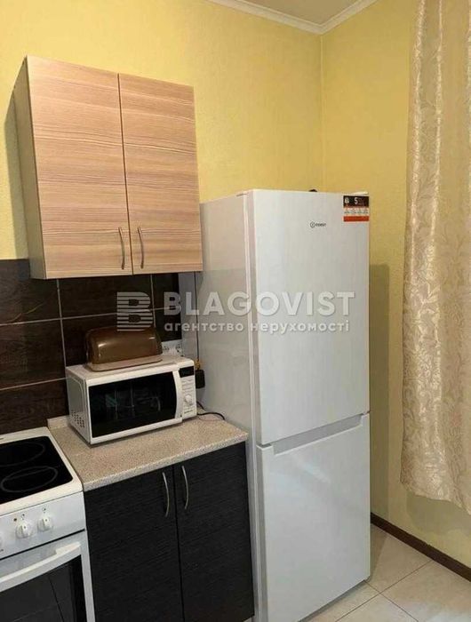 Продаж 1-к квартири 52 м. ЖК Паркові озера, М.Дарниця, парк Перемога