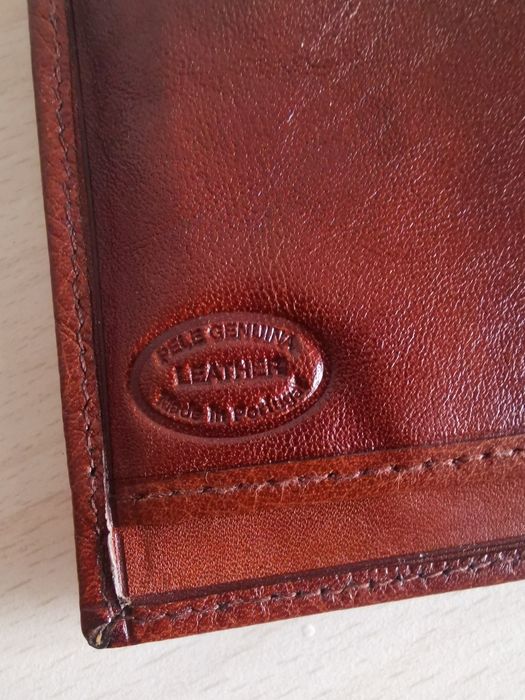 Carteira de homem em pele genuína, nova