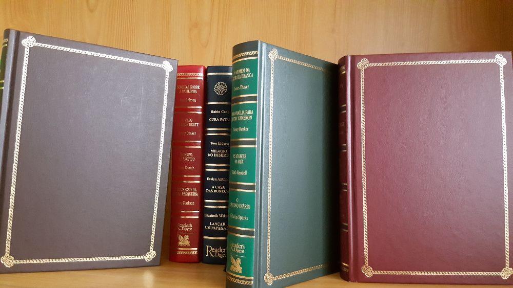 Livros com contos de diversos autores