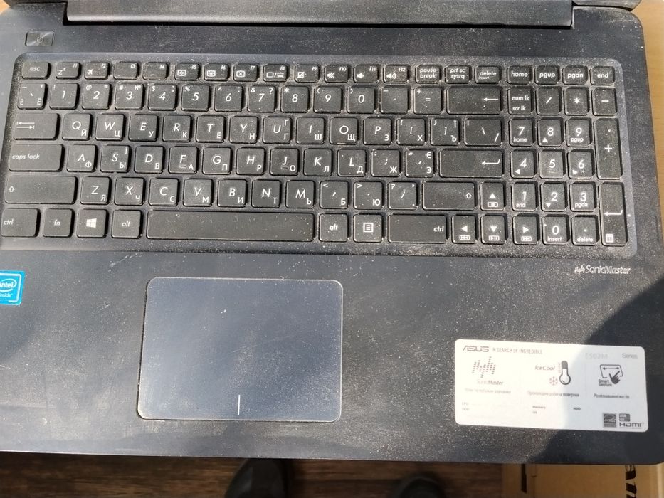 Ноутбук asus e502m