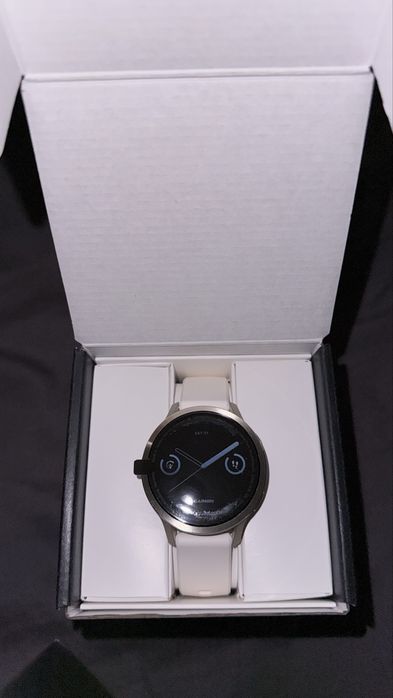 Garmin Venu 4 41mm GPS Smartwatch – Novo com Caixa