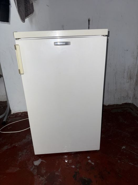 холодильник в робочому стані