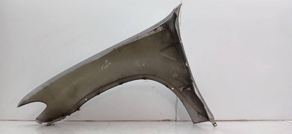 Guarda-lamas direito BMW X5 (E53)