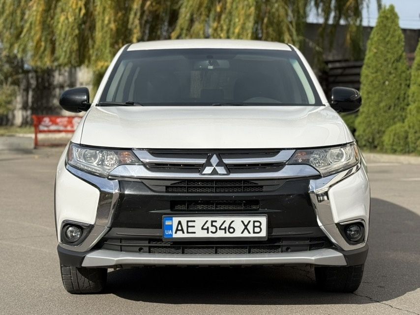 Продам Mitsubishi Outlander 2.4i gaz 2015