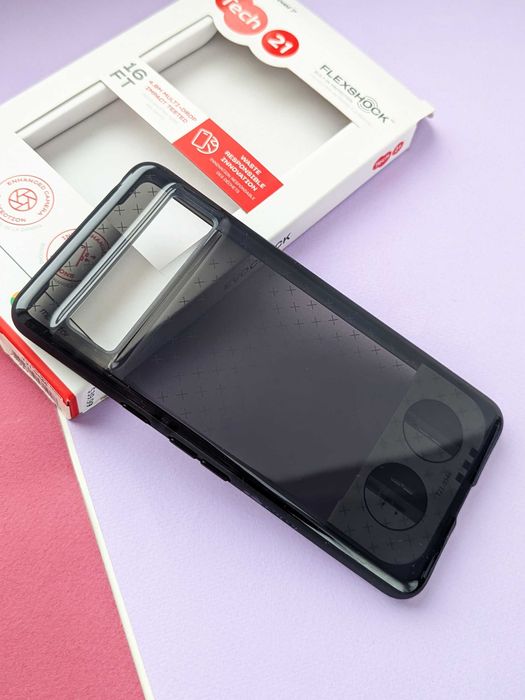 Чохол для Google Pixel 7 і 7 Pro - Tech21 EvoCheck (США) чорний