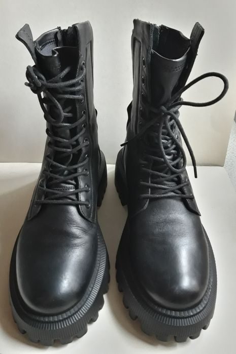 Ботинки женские высокие модные Estro