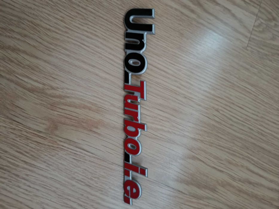 Vendo símbolos de marcas de automóveis