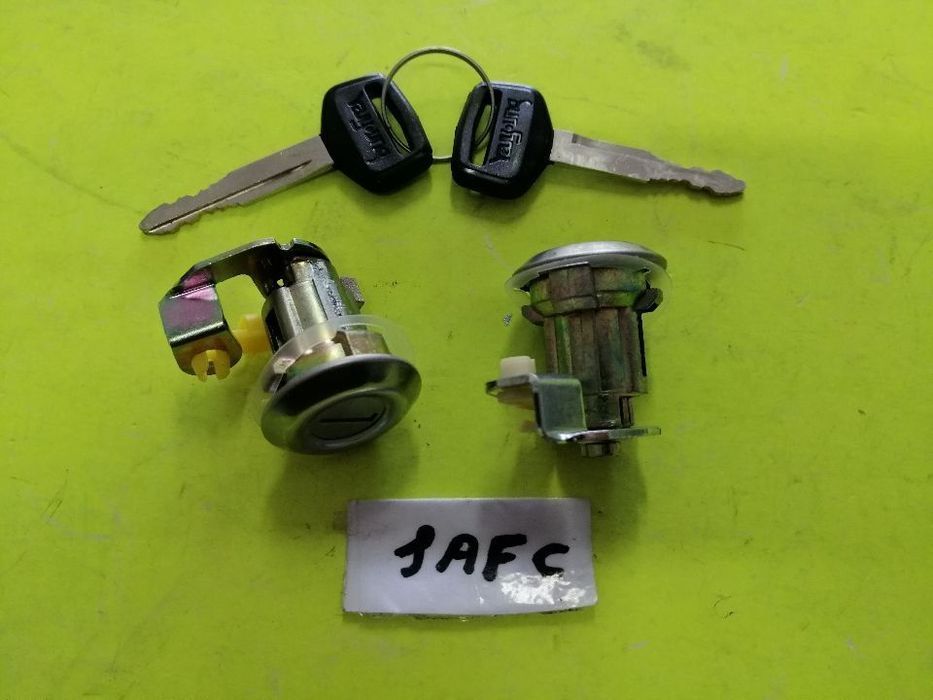 Kit de canhões portas Mitsubishi Canter FE331 FE444 NOVO