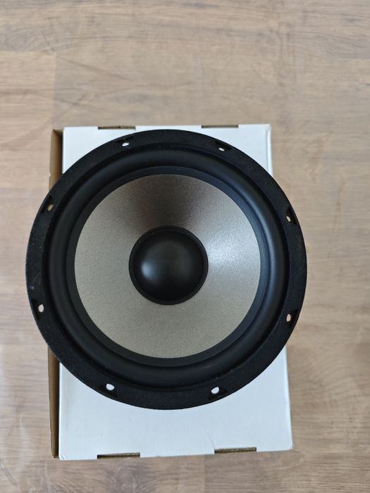 Subwoofer MIVOC AW2000 20cm Głośnik niskotonowy.  POTĘŻNY