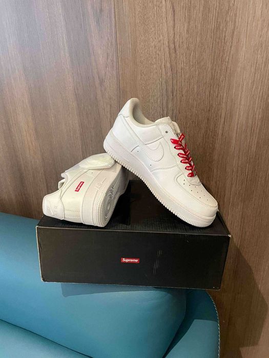 Nike Air Force 1 Low Supreme Biały r.42